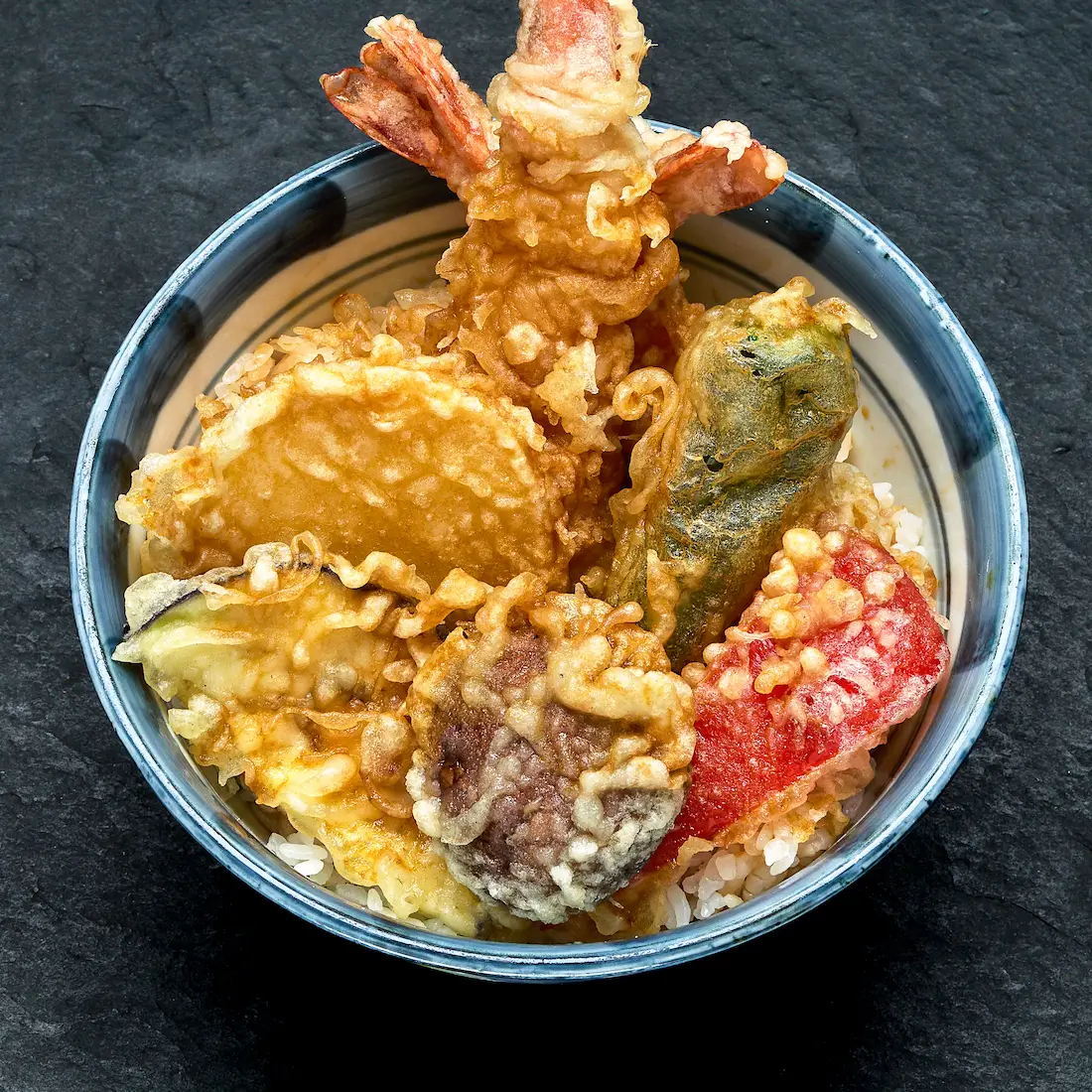 Ten Don — Reisschale mit Garnelen- und Gemüse-Tempura